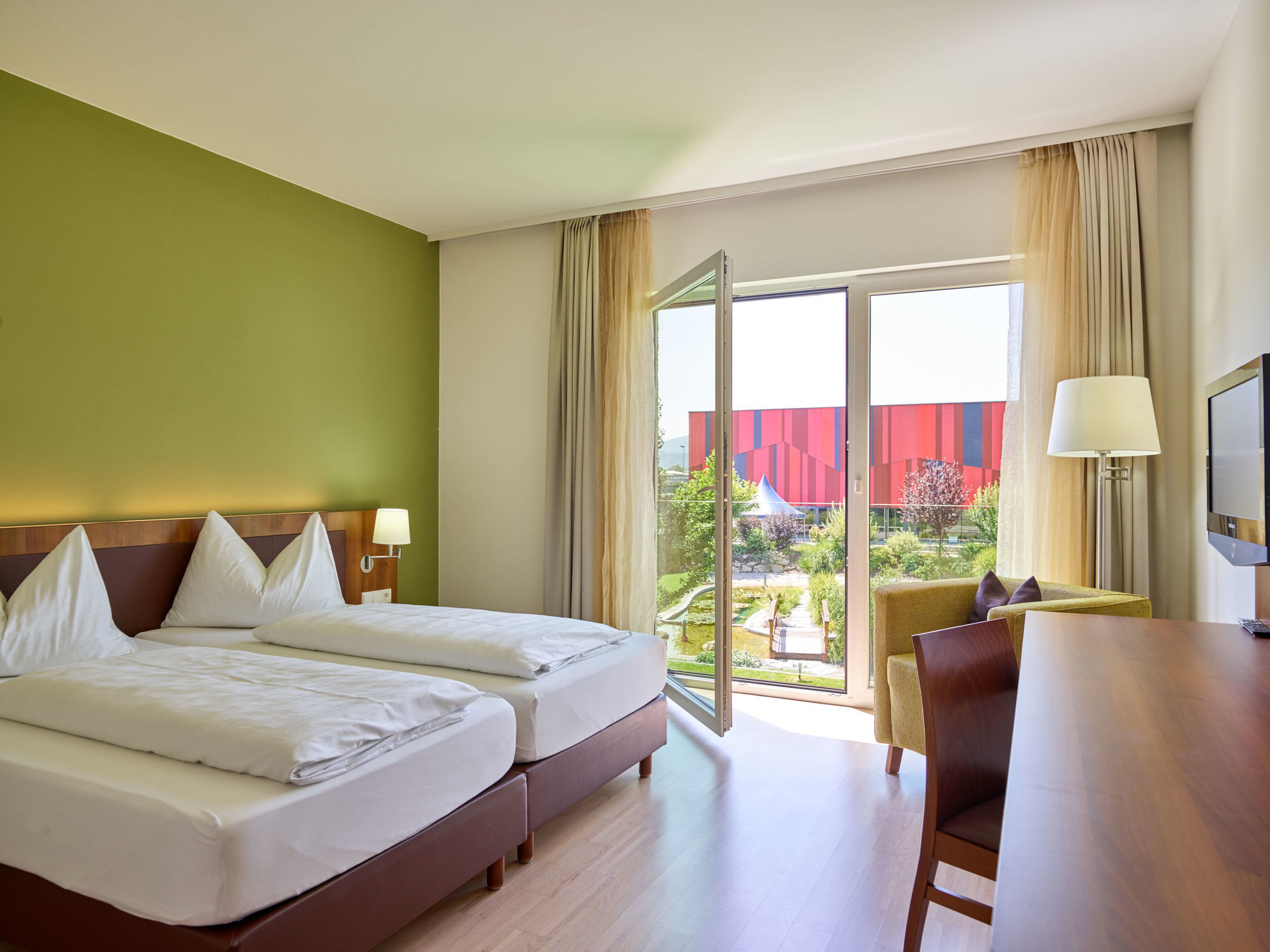 Hotel Die Zeit Sankt Veit an der Glan Exteriör bild
